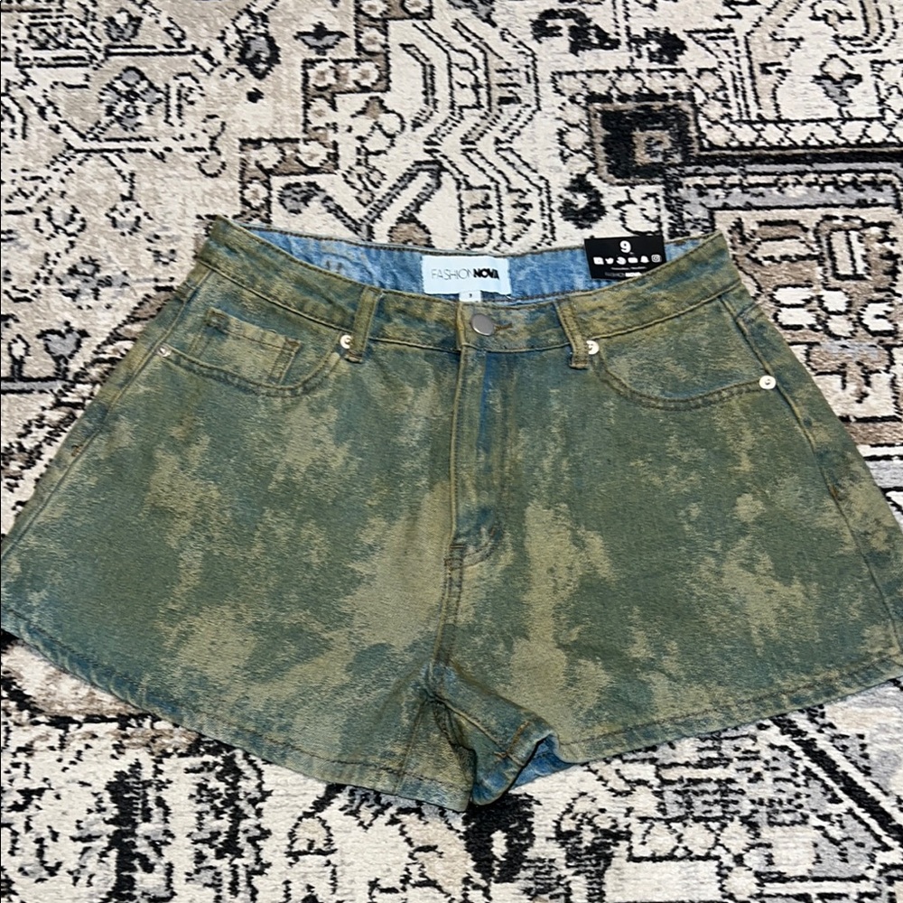 Fashion Nova Green Women's Denim Shorts